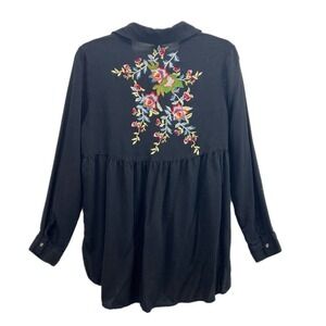 Umgee Top Babydoll Women's Size Small Black Embroidered Boho Long Sleeve Snap